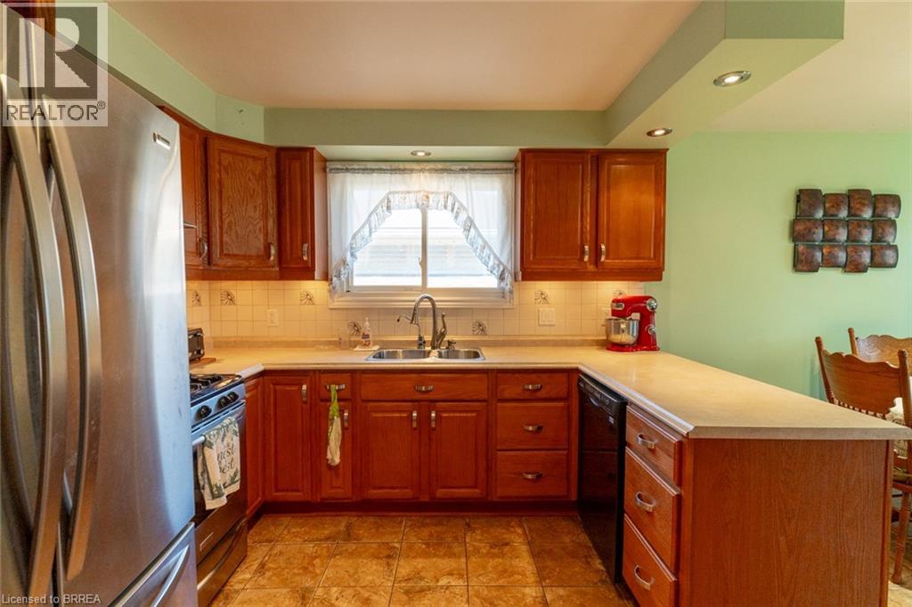 17 Palm Crescent, Brantford, Ontario  N3R 5G1 - Photo 7 - 40819405