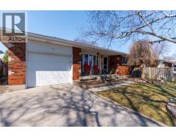 17 PALM Crescent, Brantford, Ontario