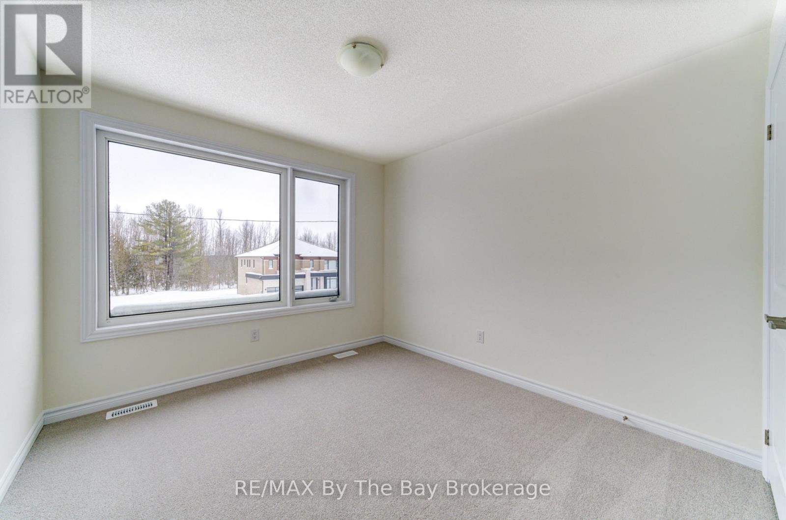 61 Rosanne Circle, Wasaga Beach, Ontario  L9Z 0M8 - Photo 21 - S12749070