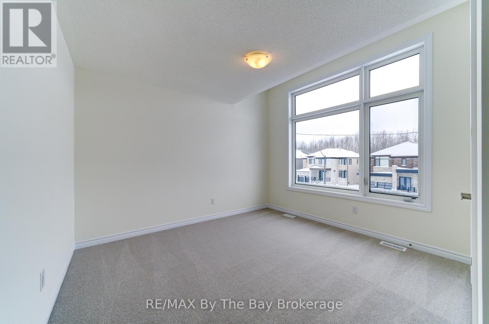 61 Rosanne Circle, Wasaga Beach, Ontario  L9Z 0M8 - Photo 23 - S12749070