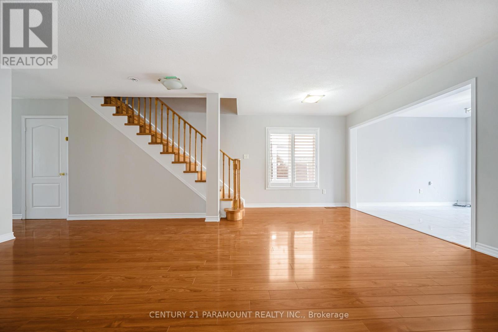 75 Crystal Glen Crescent, Brampton, Ontario  L6X 0K5 - Photo 11 - W12981530