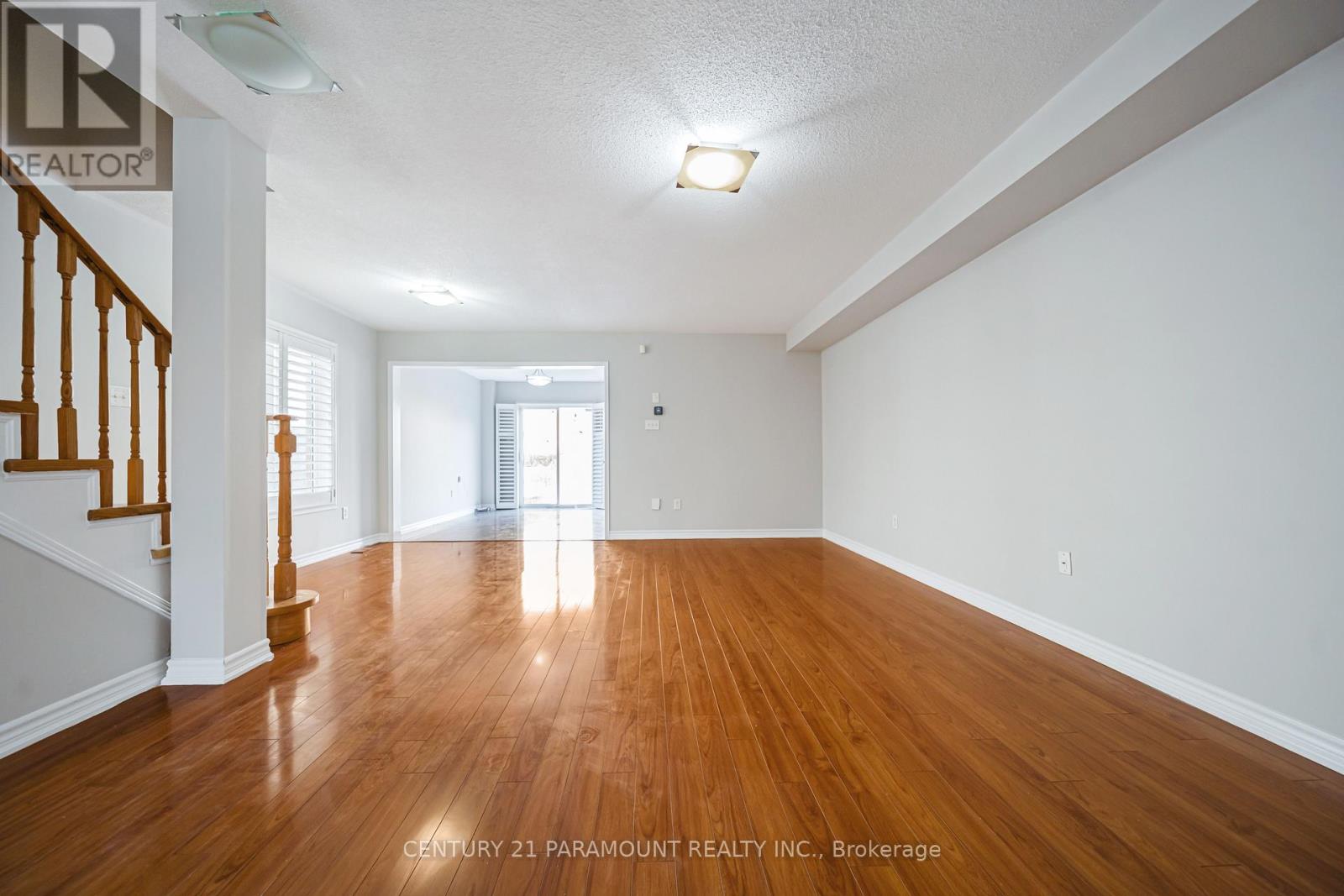 75 Crystal Glen Crescent, Brampton, Ontario  L6X 0K5 - Photo 12 - W12981530