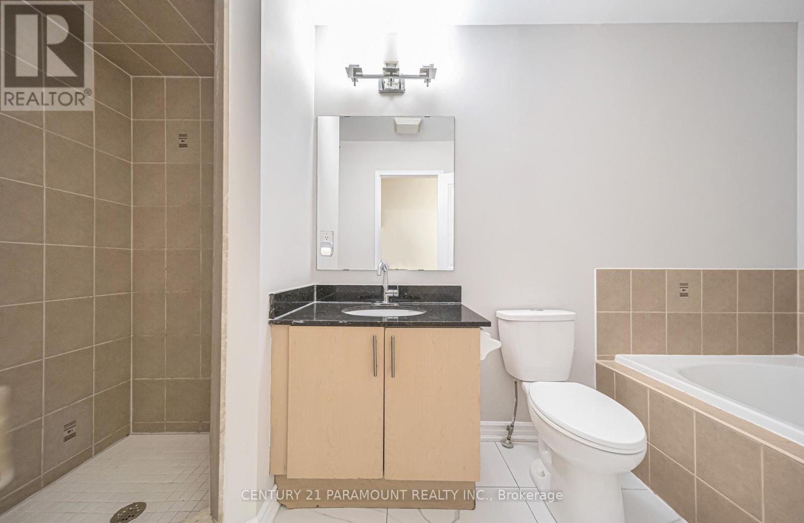 75 Crystal Glen Crescent, Brampton, Ontario  L6X 0K5 - Photo 23 - W12981530