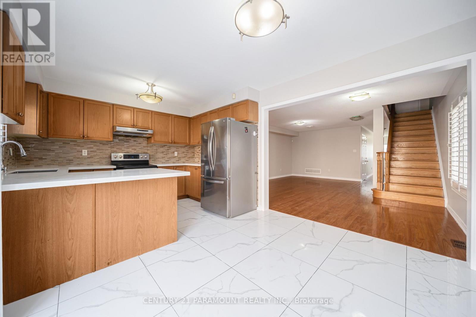 75 Crystal Glen Crescent, Brampton, Ontario  L6X 0K5 - Photo 16 - W12981530