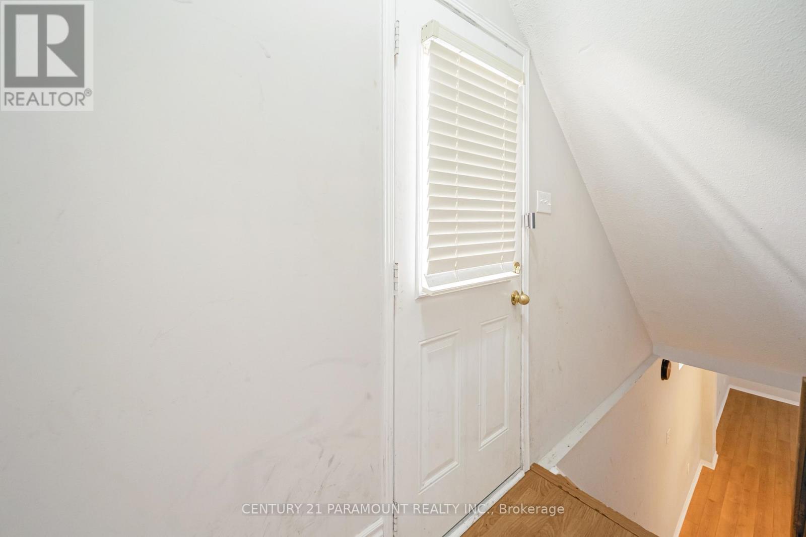 75 Crystal Glen Crescent, Brampton, Ontario  L6X 0K5 - Photo 38 - W12981530