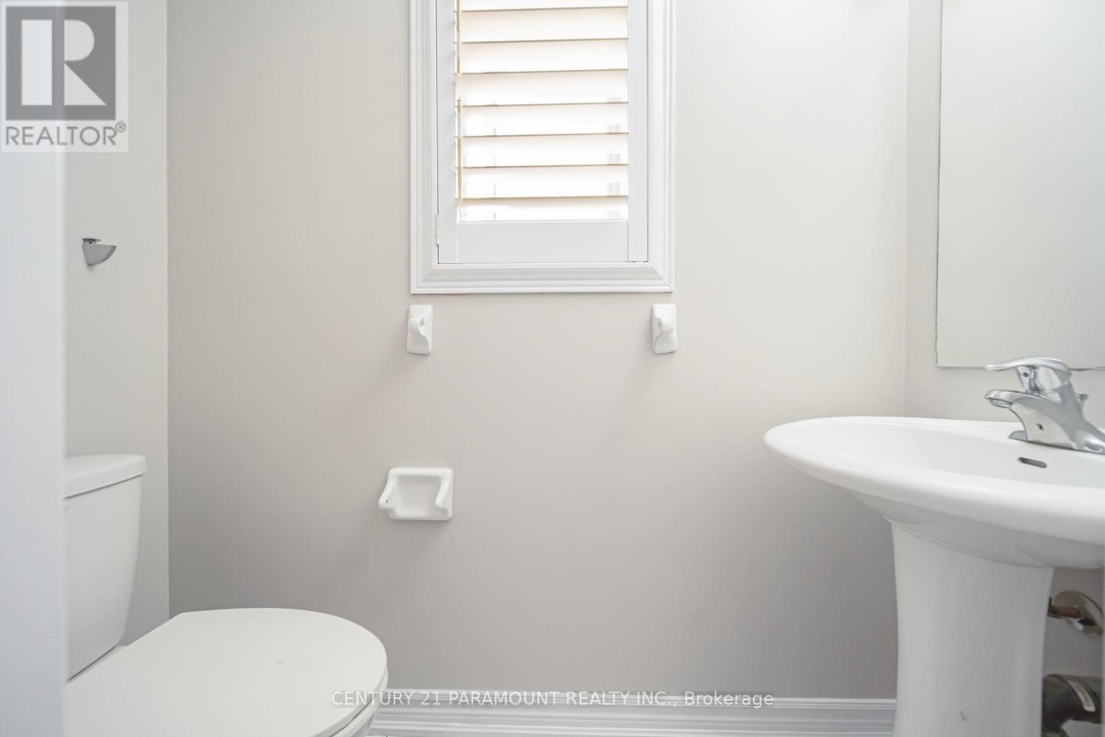 75 Crystal Glen Crescent, Brampton, Ontario  L6X 0K5 - Photo 7 - W12981530