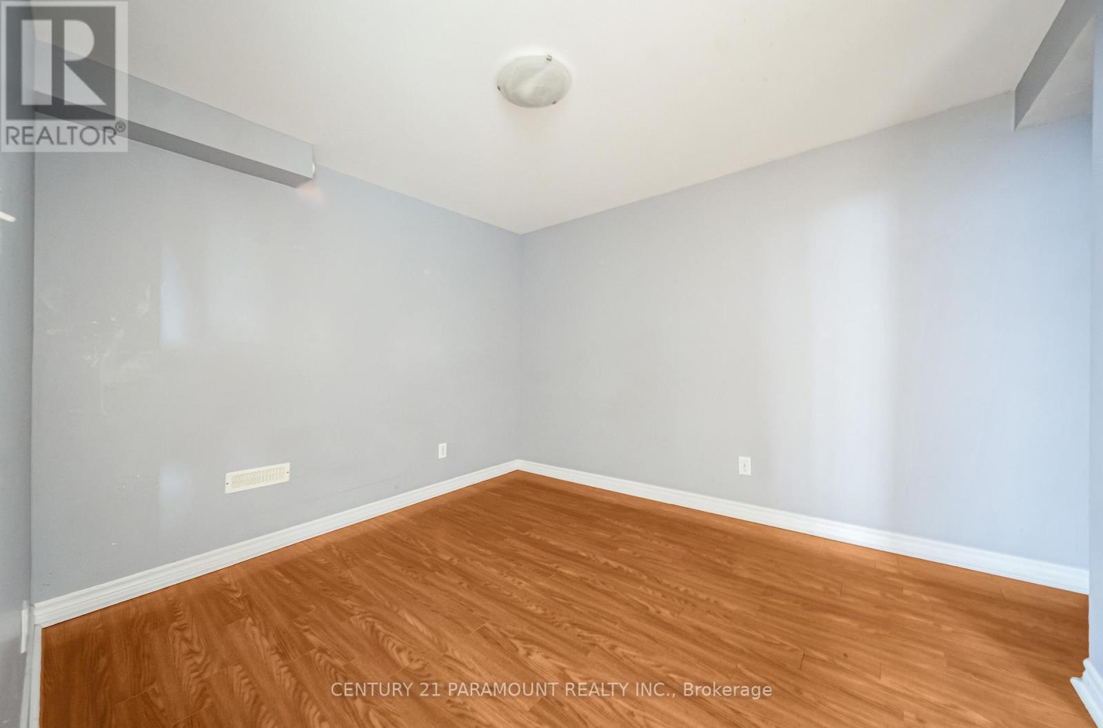 75 Crystal Glen Crescent, Brampton, Ontario  L6X 0K5 - Photo 32 - W12981530