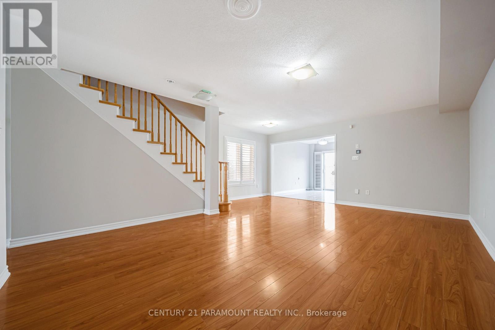 75 Crystal Glen Crescent, Brampton, Ontario  L6X 0K5 - Photo 8 - W12981530