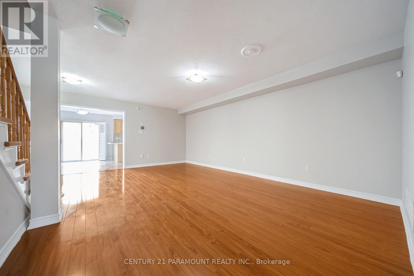 75 Crystal Glen Crescent, Brampton, Ontario  L6X 0K5 - Photo 9 - W12981530