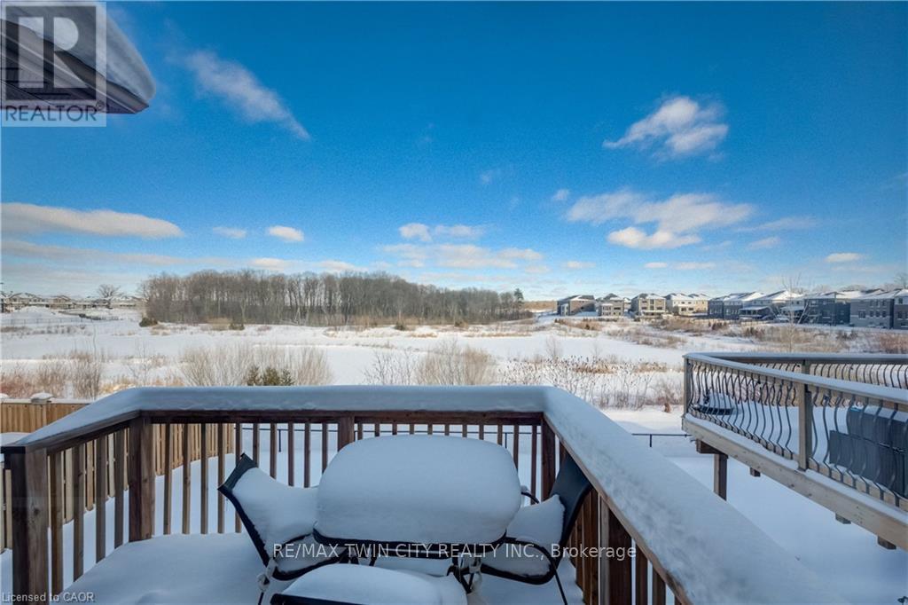 588 Beckview Crescent, Kitchener, Ontario N2R 0R4 - Photo 45 - X12750860