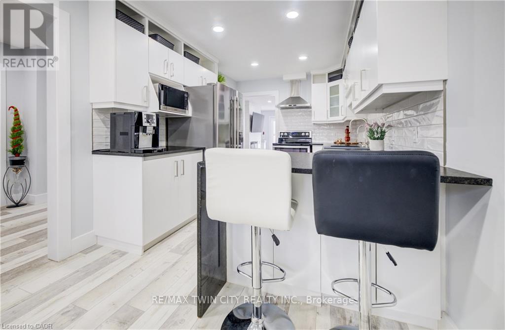 18 - 10 Isherwood Avenue, Cambridge, Ontario  N1R 8L5 - Photo 17 - X12915492