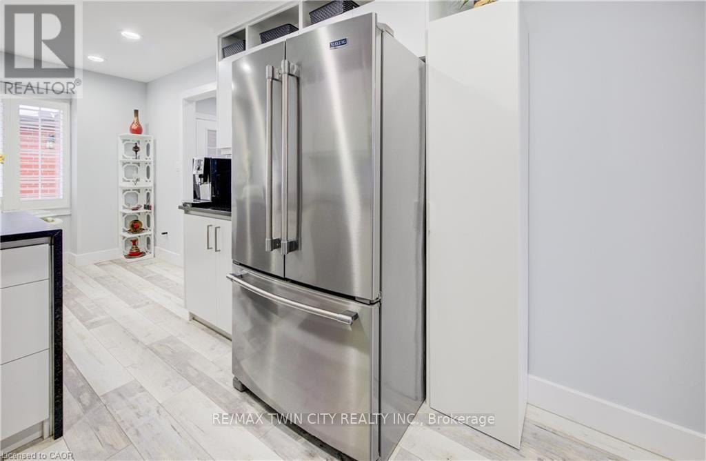 18 - 10 Isherwood Avenue, Cambridge, Ontario  N1R 8L5 - Photo 14 - X12915492