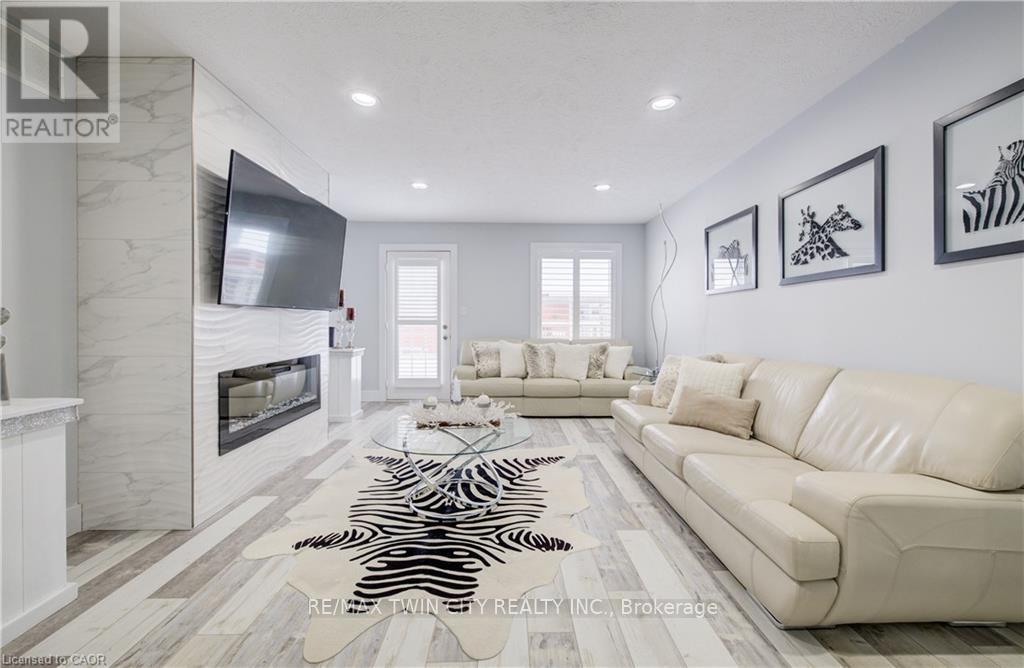 18 - 10 Isherwood Avenue, Cambridge, Ontario  N1R 8L5 - Photo 8 - X12915492