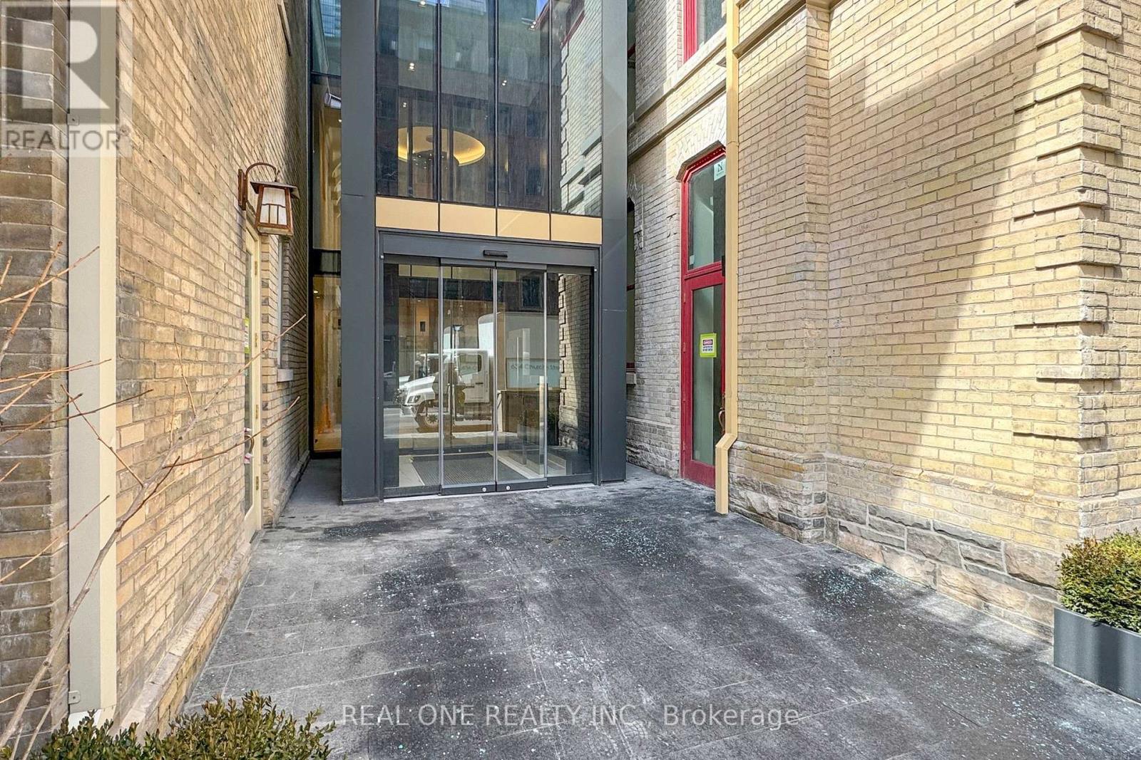 1601 - 634 Church Street, Toronto, Ontario  M4Y 2G3 - Photo 4 - C12968782