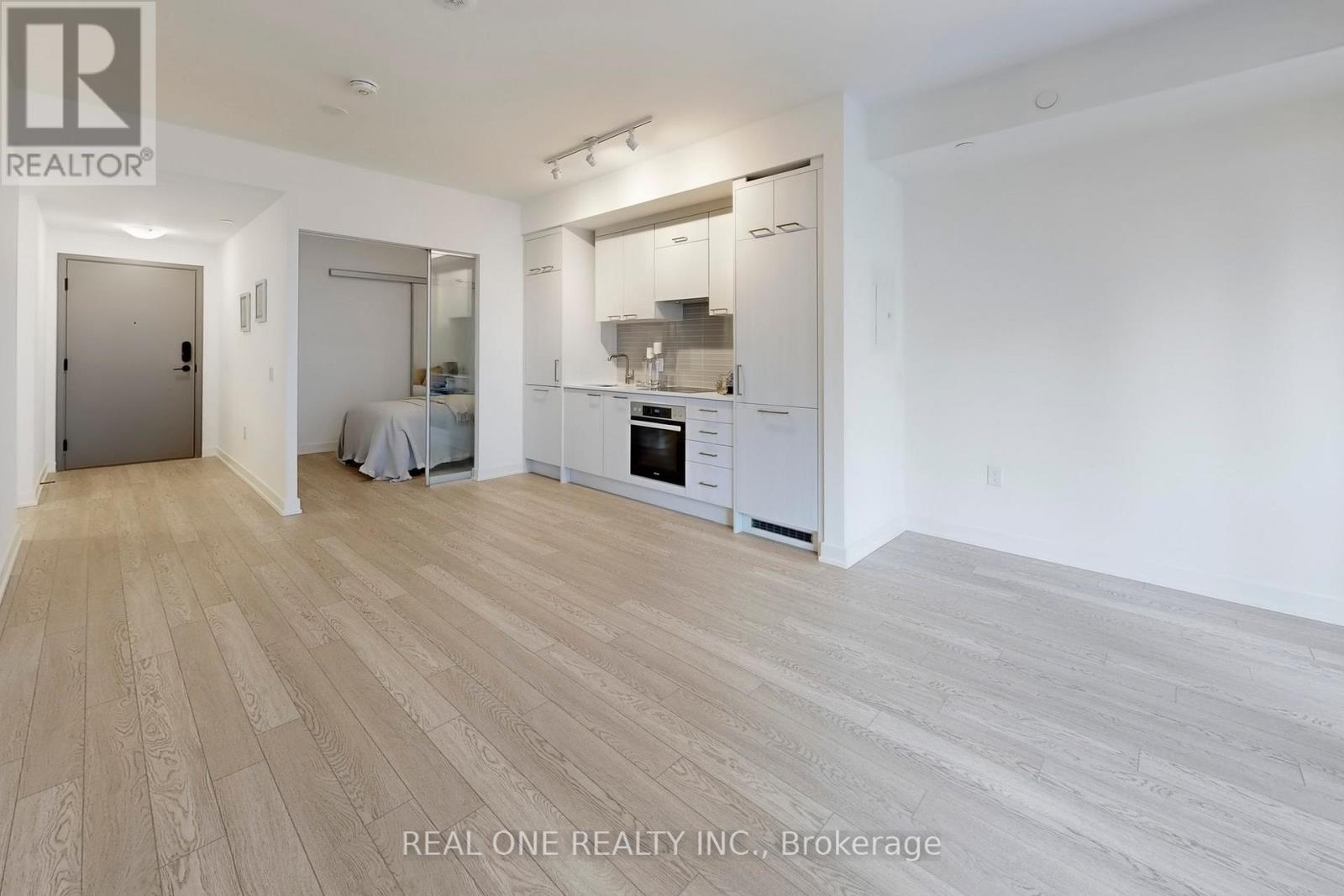 1601 - 634 Church Street, Toronto, Ontario  M4Y 2G3 - Photo 13 - C12968782