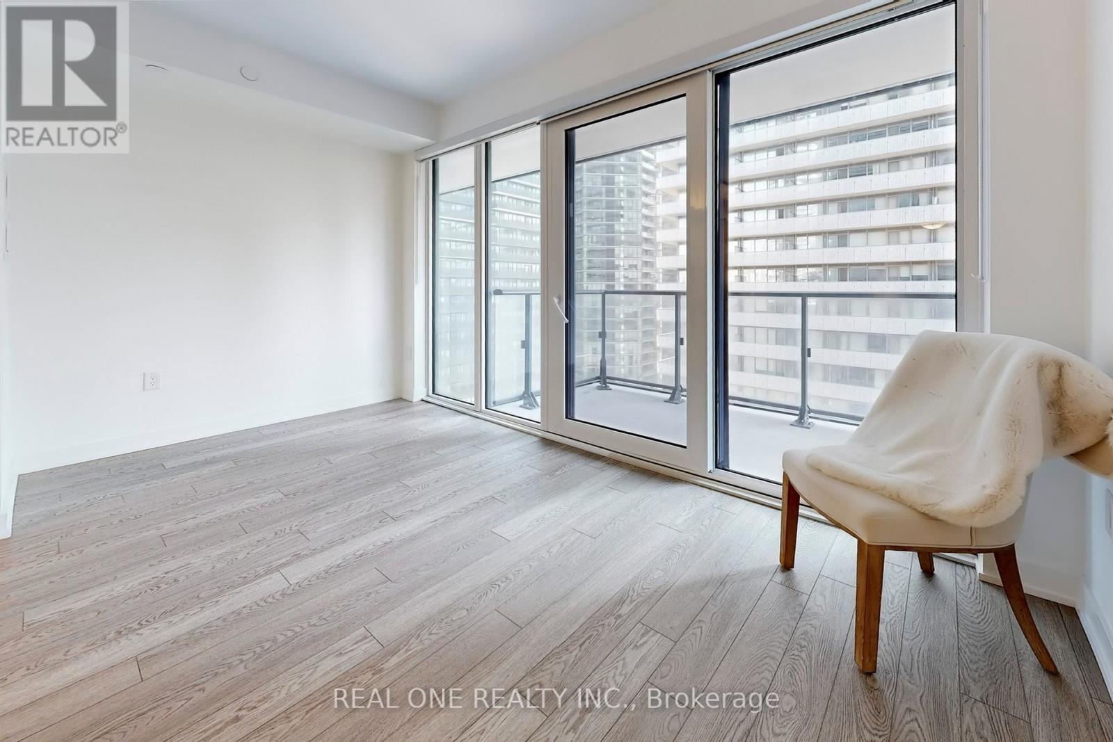 1601 - 634 Church Street, Toronto, Ontario  M4Y 2G3 - Photo 12 - C12968782