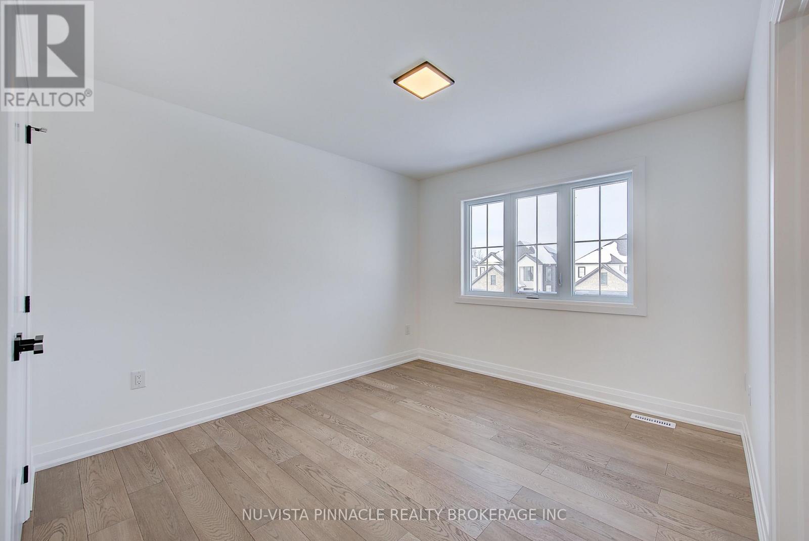 2693 Heardcreek Trail, London North, Ontario  N6G 0Z8 - Photo 35 - X12975616