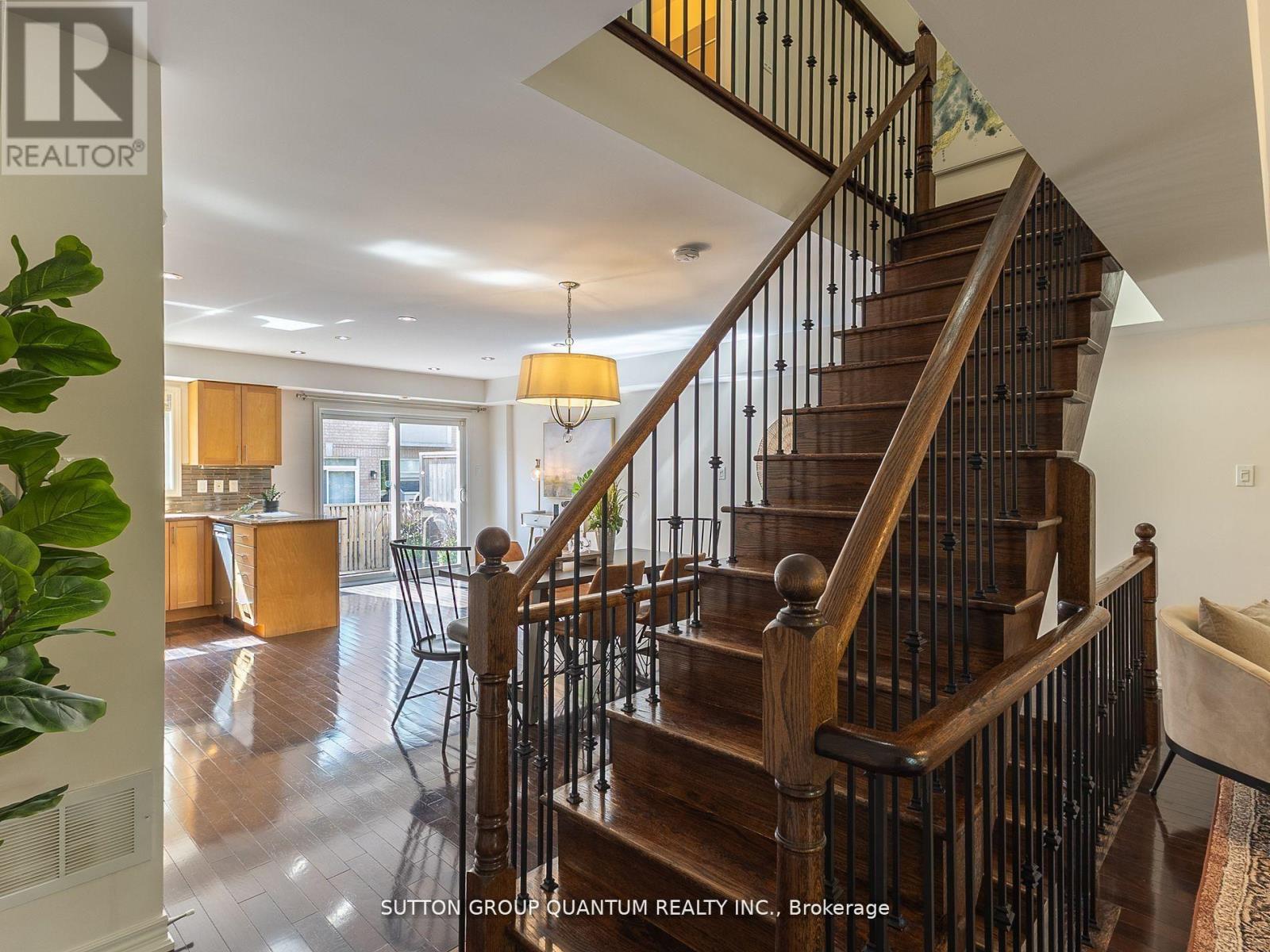 50 Rosewood Avenue, Mississauga, Ontario  L5G 4W3 - Photo 20 - W12981742