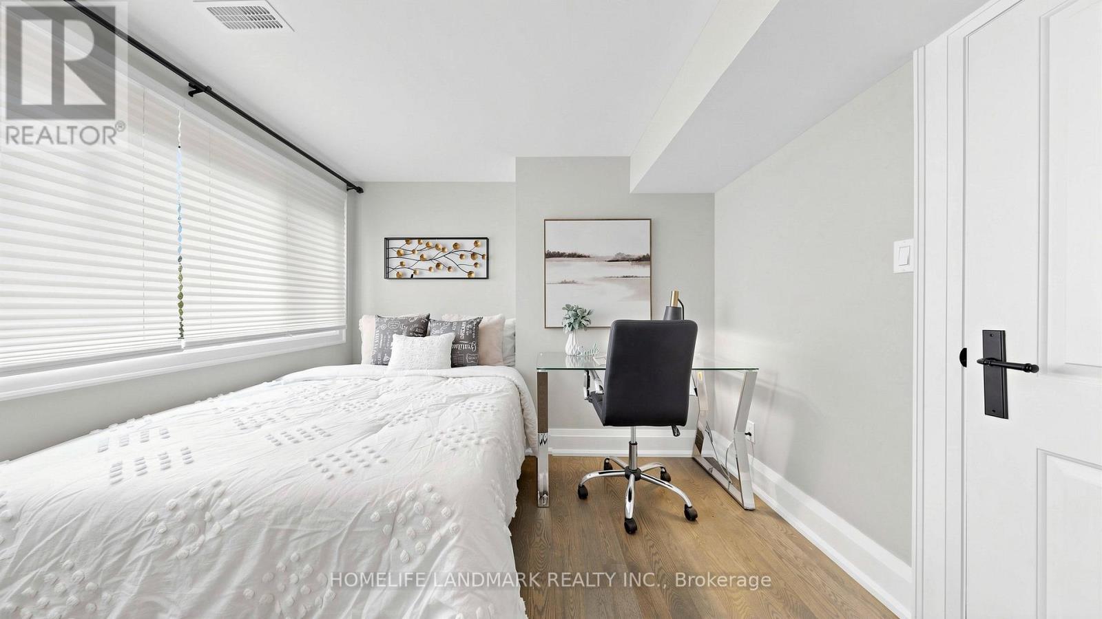 1549 Elite Road, Mississauga, Ontario  L5J 3B3 - Photo 35 - W12981758