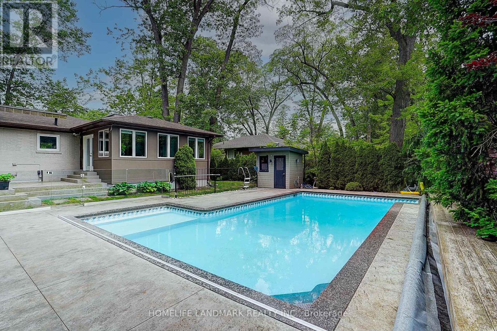 1549 Elite Road, Mississauga, Ontario  L5J 3B3 - Photo 48 - W12981758