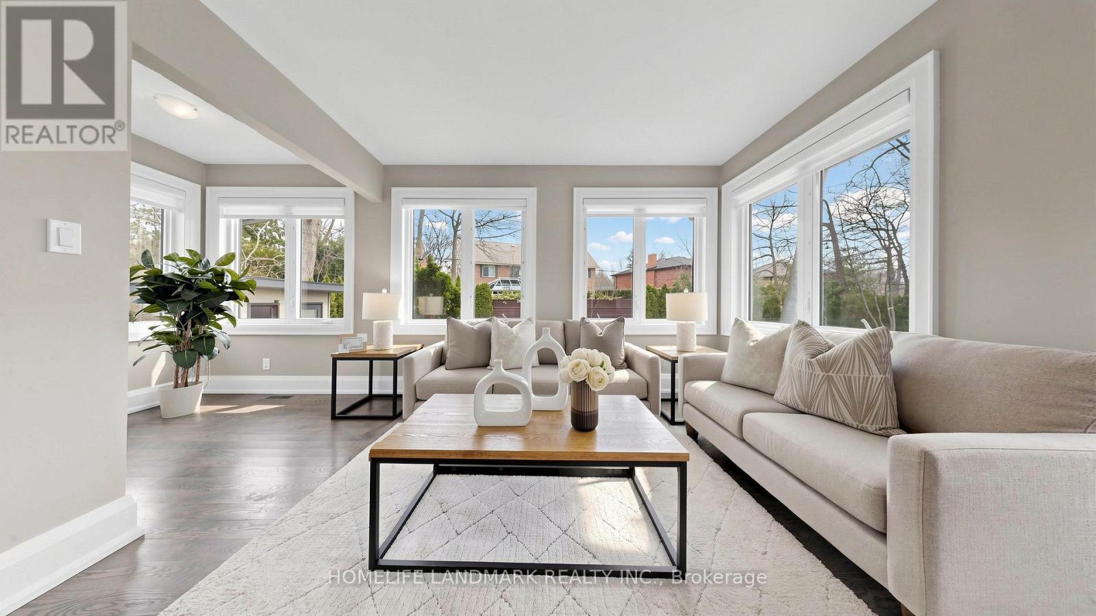 1549 Elite Road, Mississauga, Ontario  L5J 3B3 - Photo 9 - W12981758