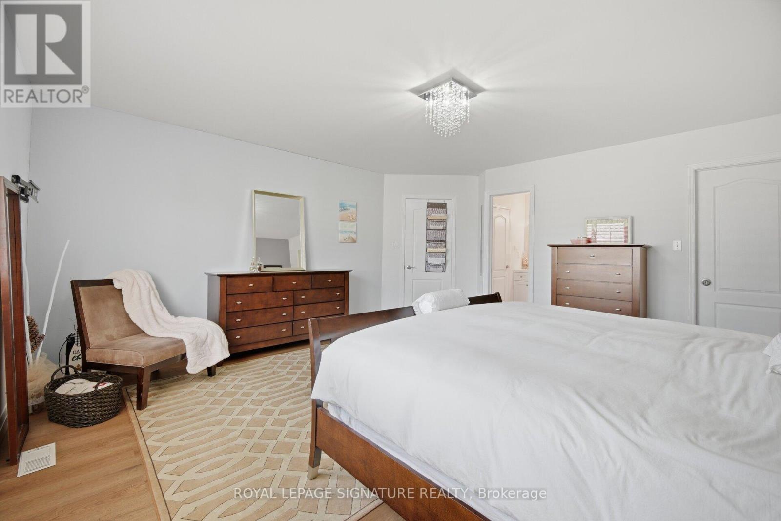 25 Madronna Gardens, Brampton, Ontario  L7A 2V9 - Photo 22 - W12981760