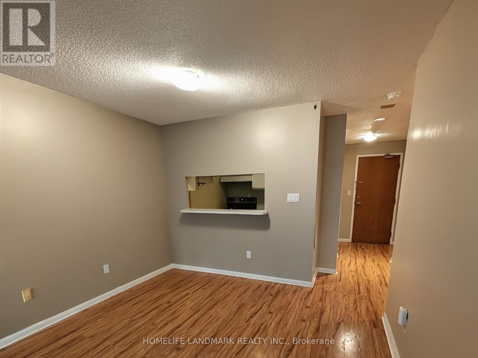 004 - 1 Hickory Tree Road, Toronto, Ontario  M9N 3W4 - Photo 11 - W12981762