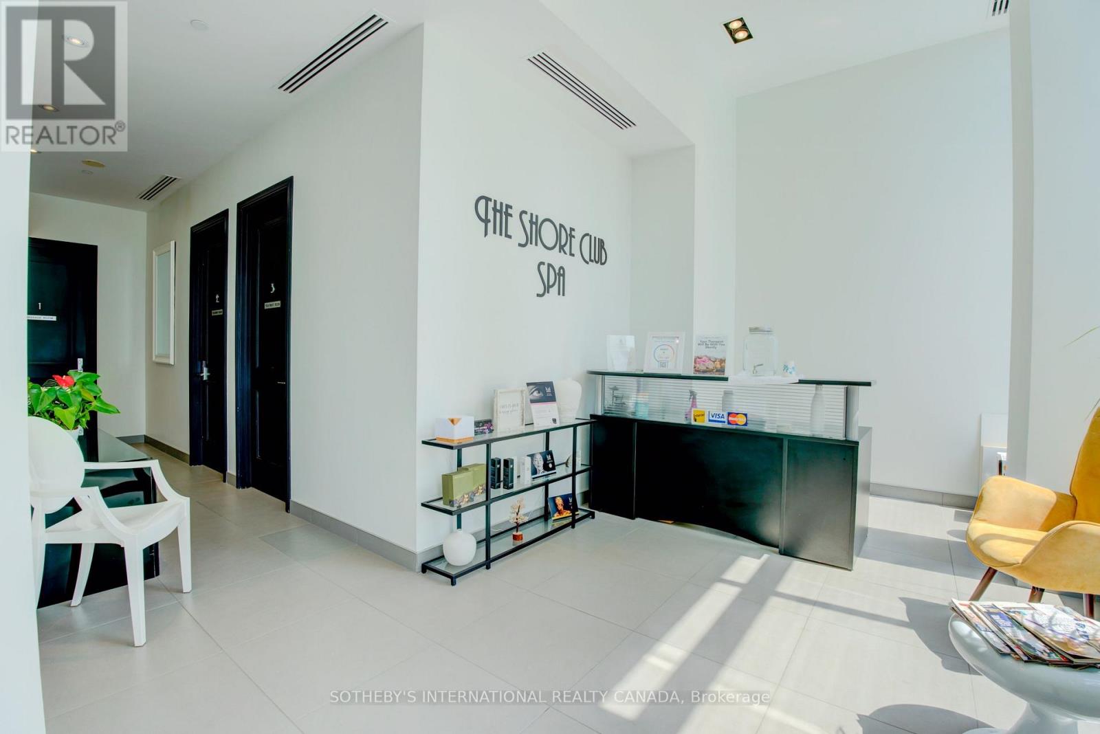 2605 - 88 Park Lawn Road, Toronto, Ontario  M8Y 0B5 - Photo 5 - W12981770