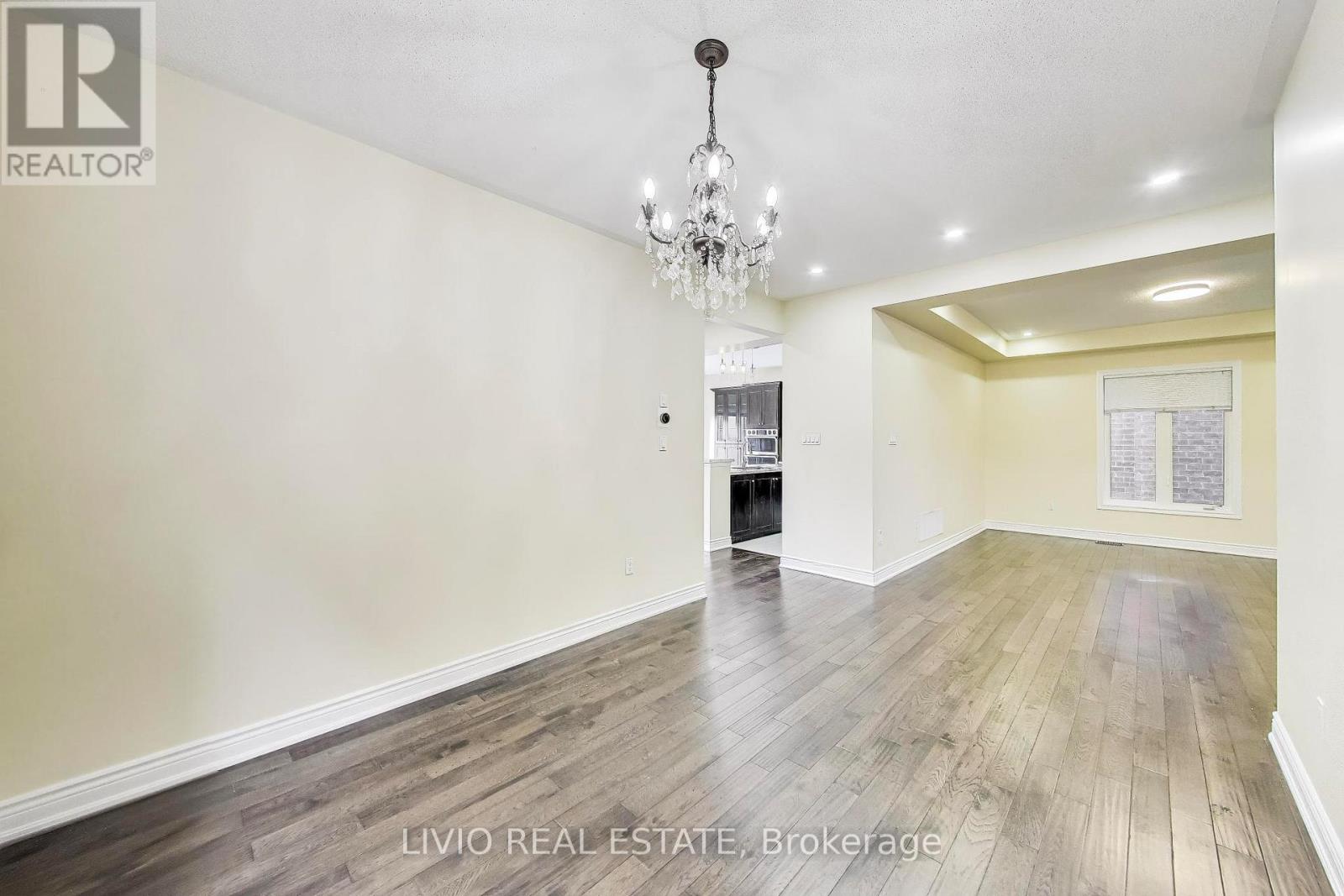 232 Thorndale Road, Brampton, Ontario  L6P 3H5 - Photo 10 - W12981776