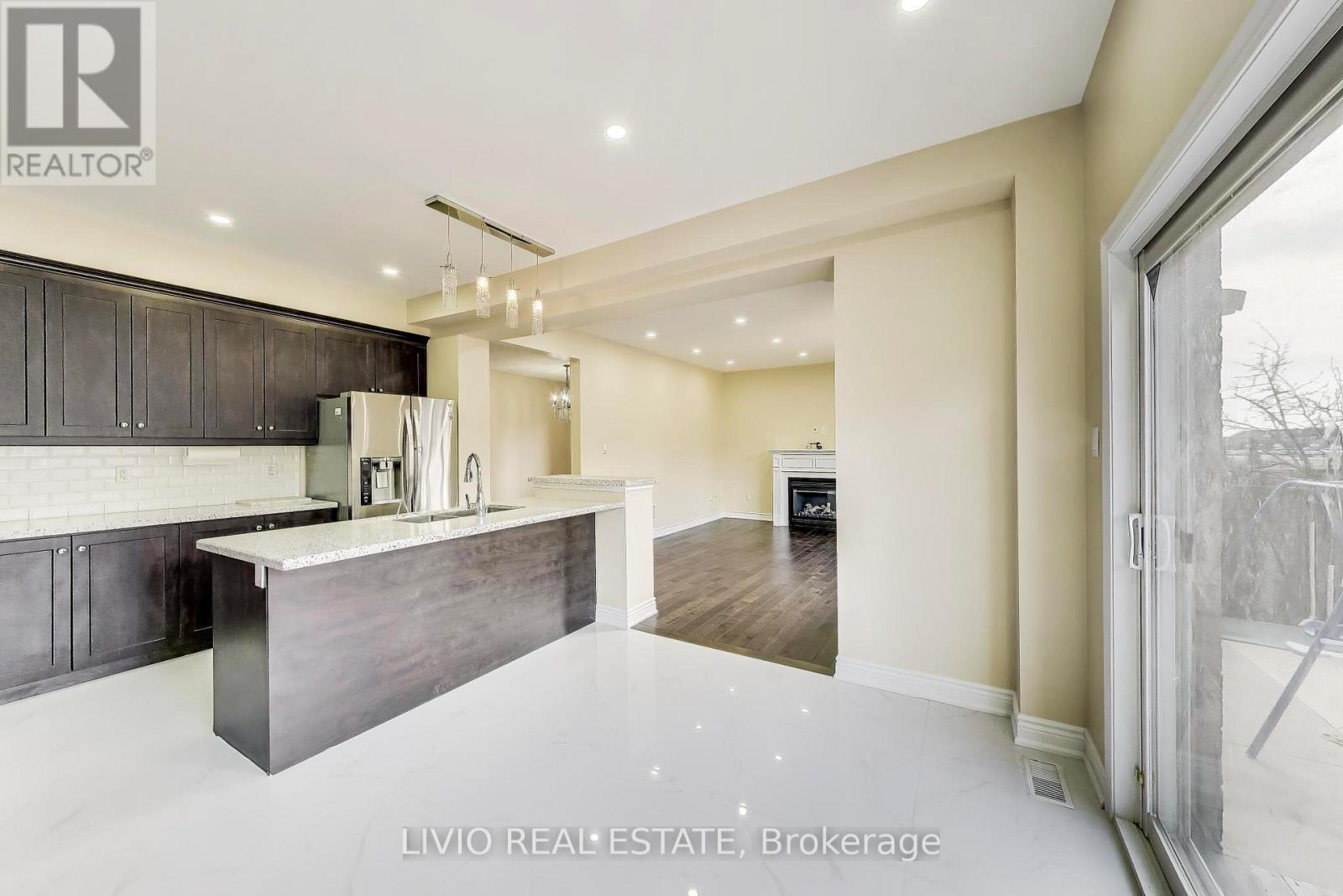 232 Thorndale Road, Brampton, Ontario  L6P 3H5 - Photo 16 - W12981776