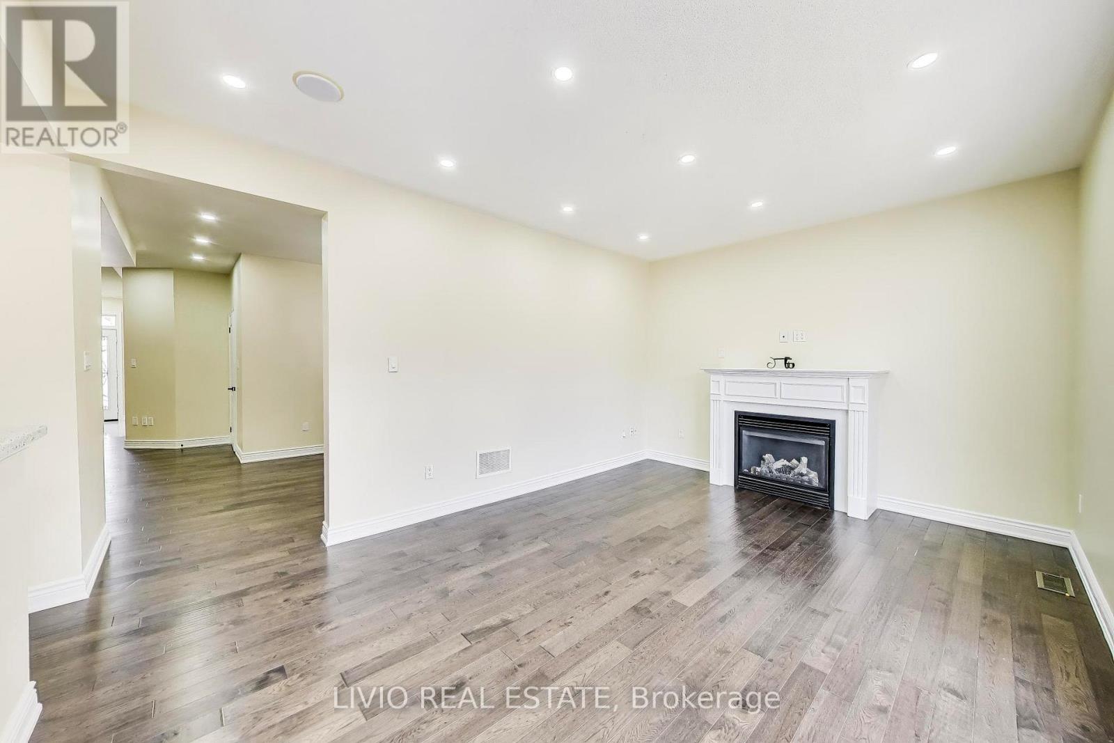 232 Thorndale Road, Brampton, Ontario  L6P 3H5 - Photo 17 - W12981776