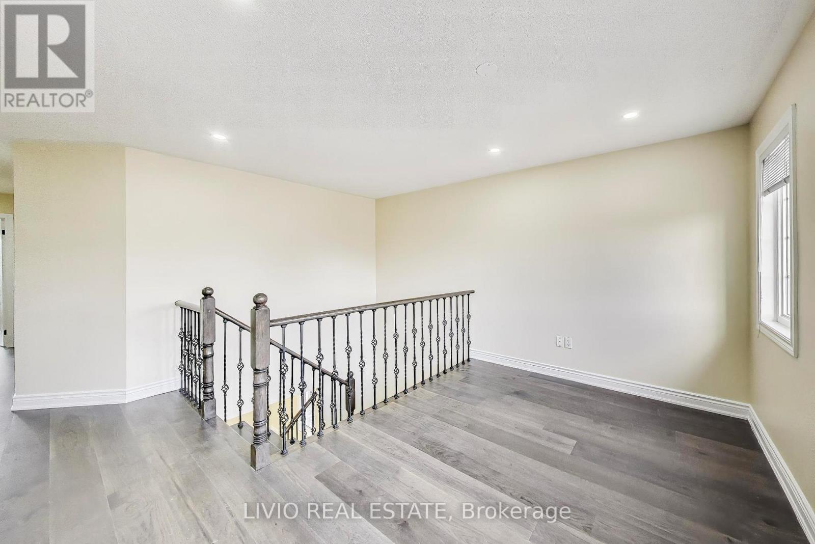 232 Thorndale Road, Brampton, Ontario  L6P 3H5 - Photo 23 - W12981776