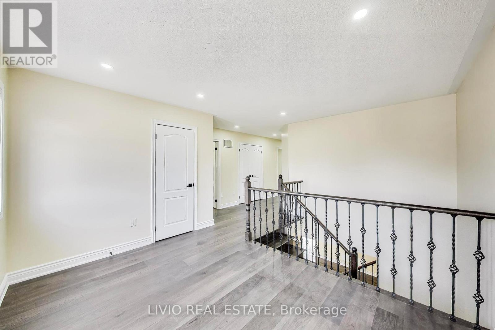 232 Thorndale Road, Brampton, Ontario  L6P 3H5 - Photo 24 - W12981776