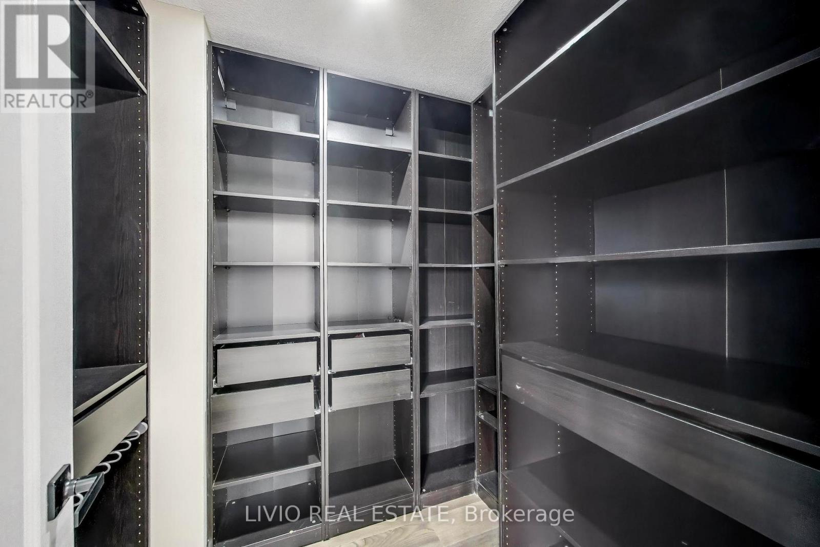 232 Thorndale Road, Brampton, Ontario  L6P 3H5 - Photo 29 - W12981776