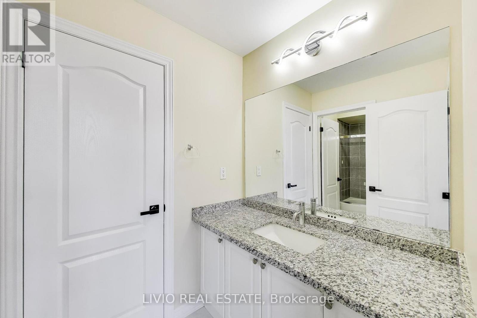 232 Thorndale Road, Brampton, Ontario  L6P 3H5 - Photo 35 - W12981776