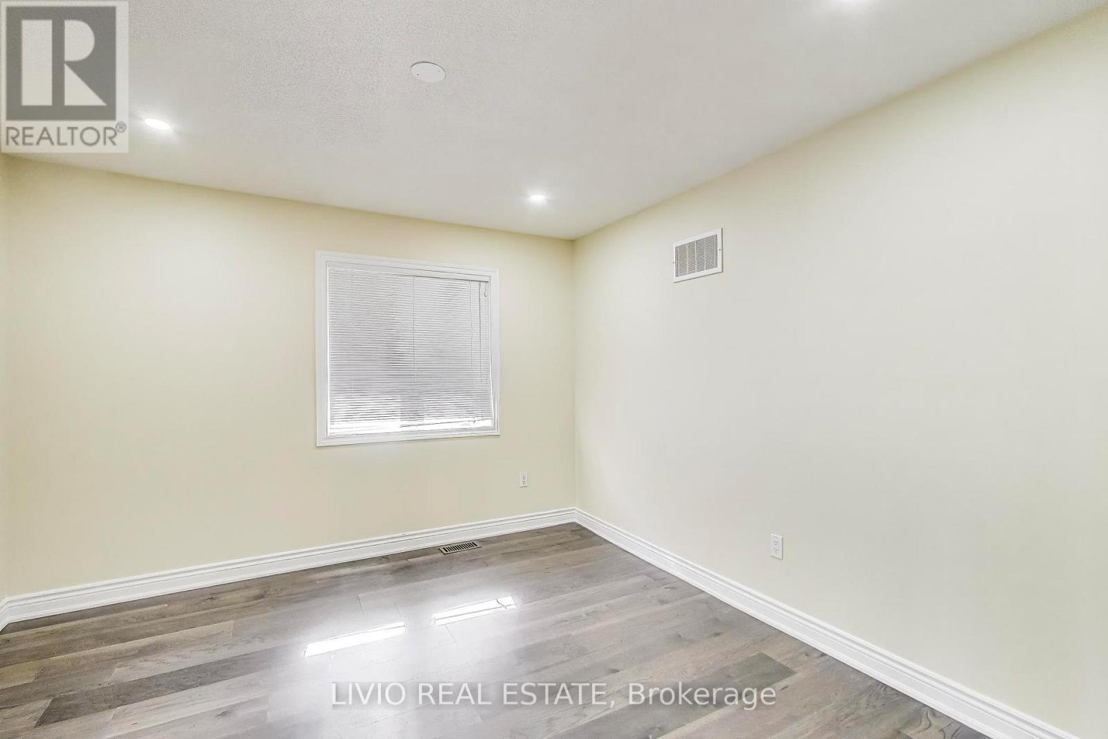 232 Thorndale Road, Brampton, Ontario  L6P 3H5 - Photo 37 - W12981776