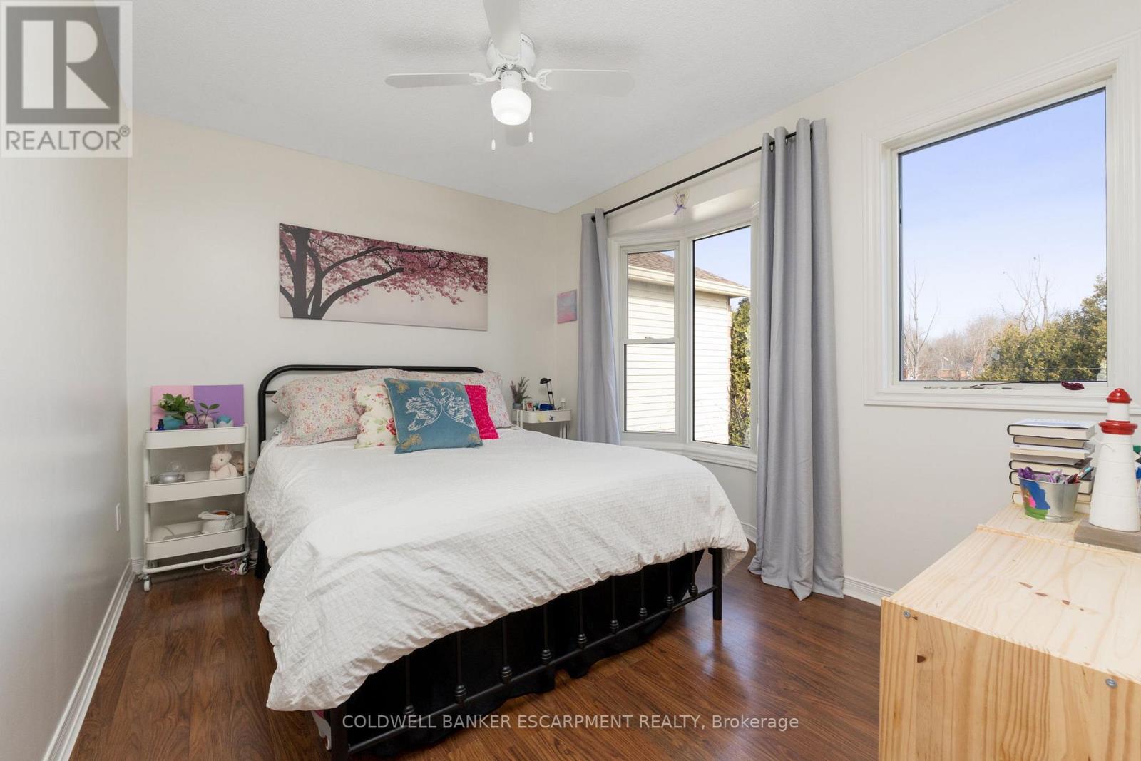 222 Churchill Road N, Halton Hills, Ontario  L7J 2J2 - Photo 21 - W12981794