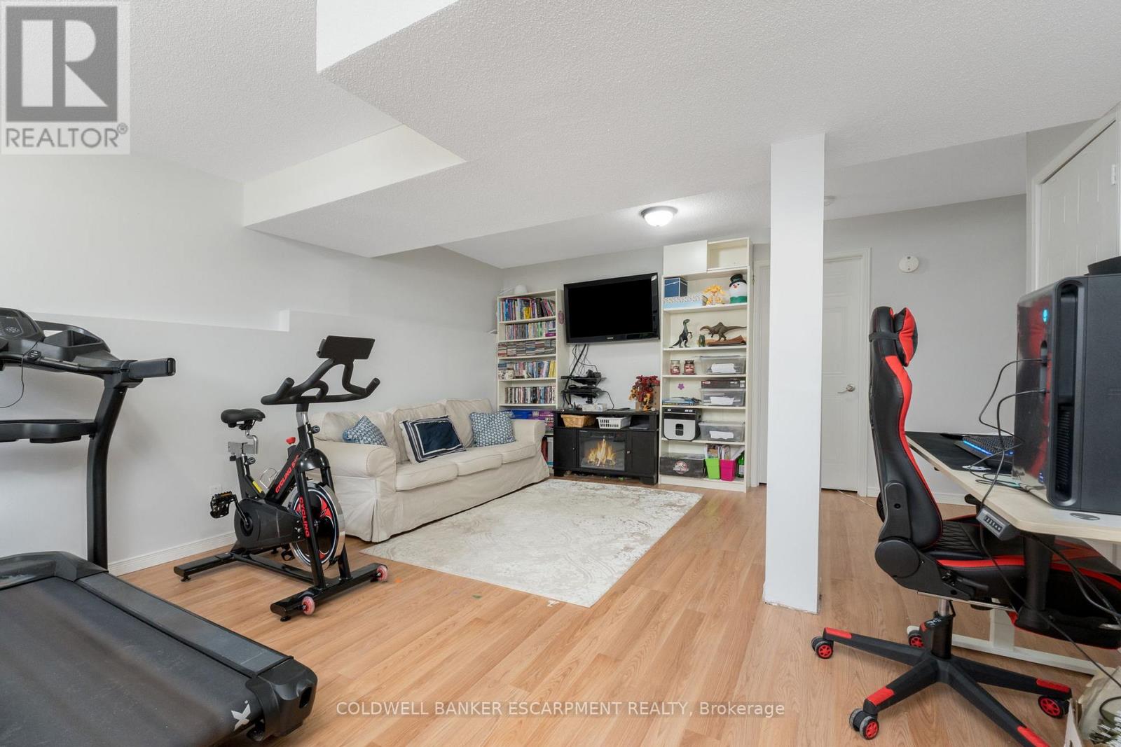 222 Churchill Road N, Halton Hills, Ontario  L7J 2J2 - Photo 27 - W12981794