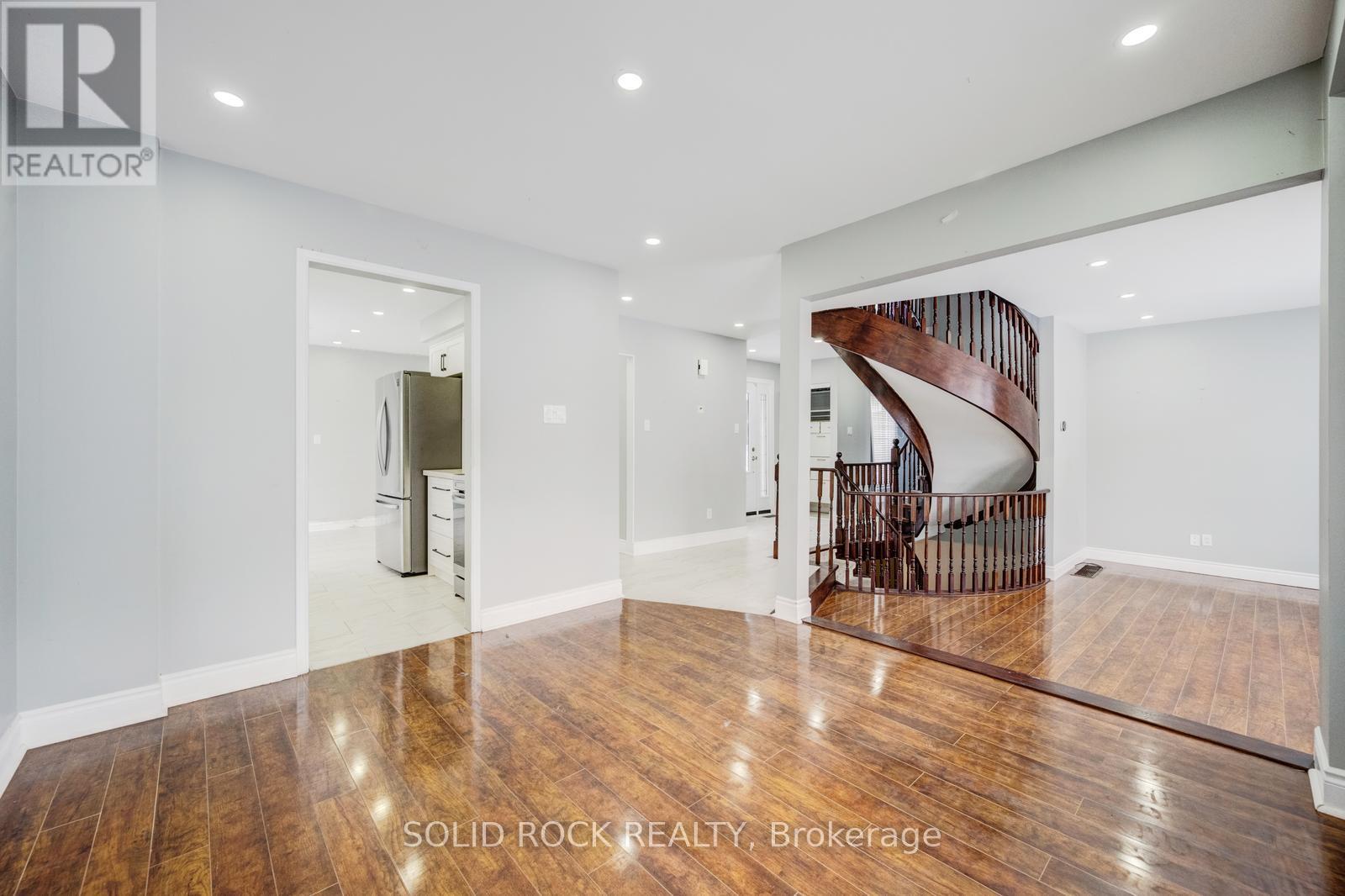 12 Torrance Wood, Brampton, Ontario  L6Y 2N3 - Photo 13 - W12981810