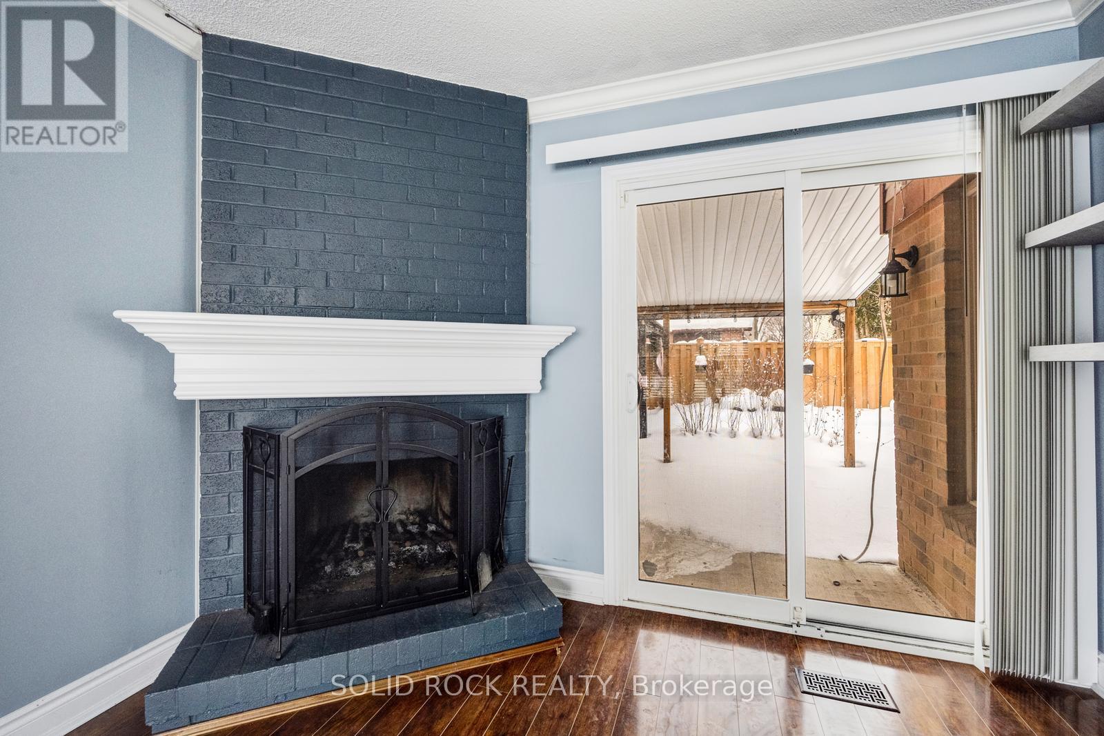 12 Torrance Wood, Brampton, Ontario  L6Y 2N3 - Photo 7 - W12981810