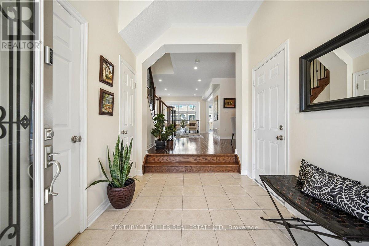 22 - 2019 Trawden Way, Oakville, Ontario  L6M 0M3 - Photo 2 - W12981830