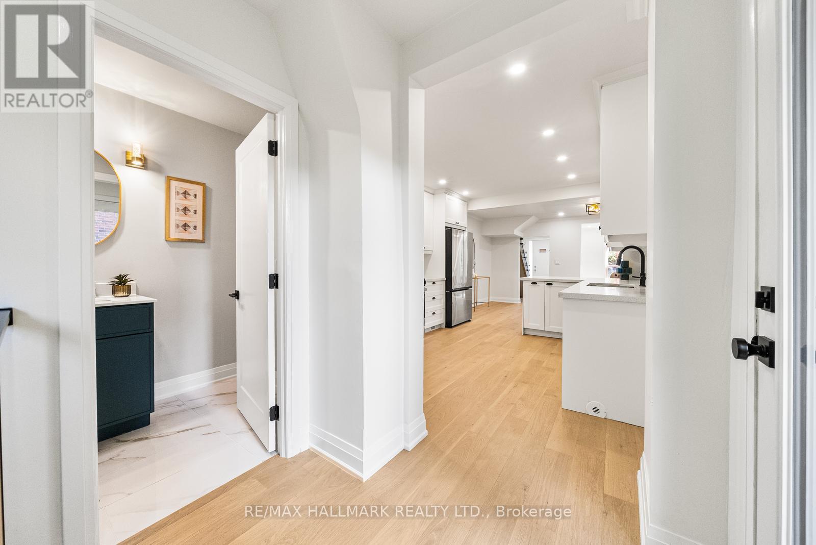 50 Watson Avenue, Toronto, Ontario  M6S 4E1 - Photo 22 - W12981832