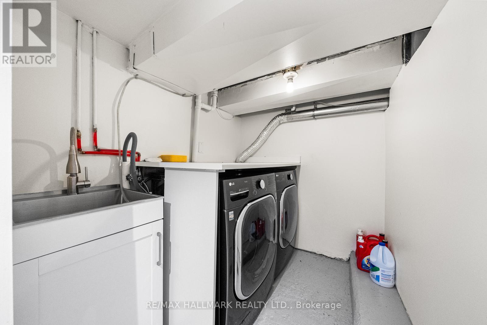 50 Watson Avenue, Toronto, Ontario  M6S 4E1 - Photo 37 - W12981832