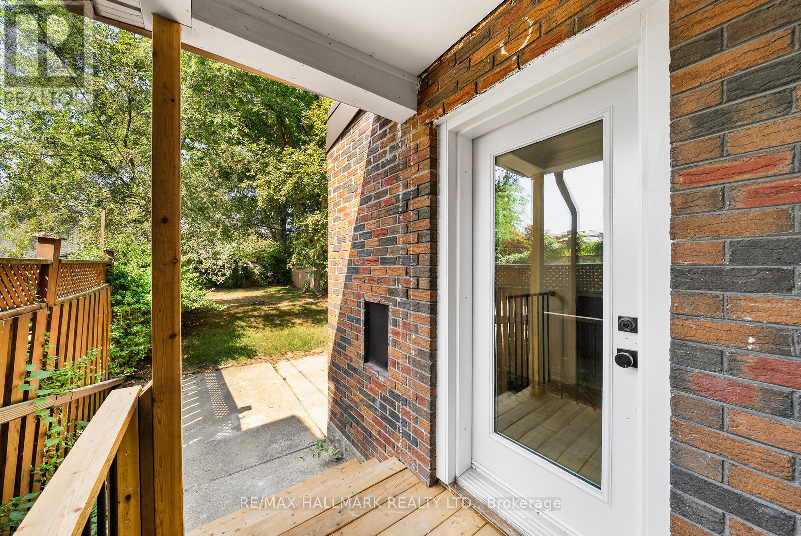 50 Watson Avenue, Toronto, Ontario  M6S 4E1 - Photo 40 - W12981832