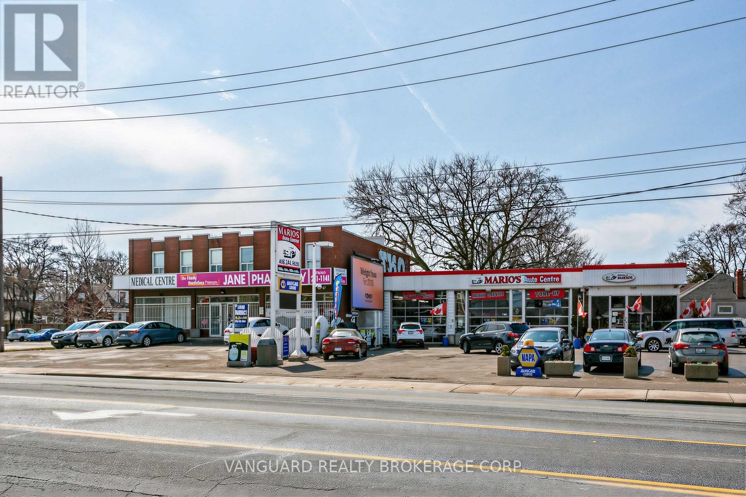 1772 Jane Street, Toronto, Ontario  M9N 2T1 - Photo 4 - W12981866