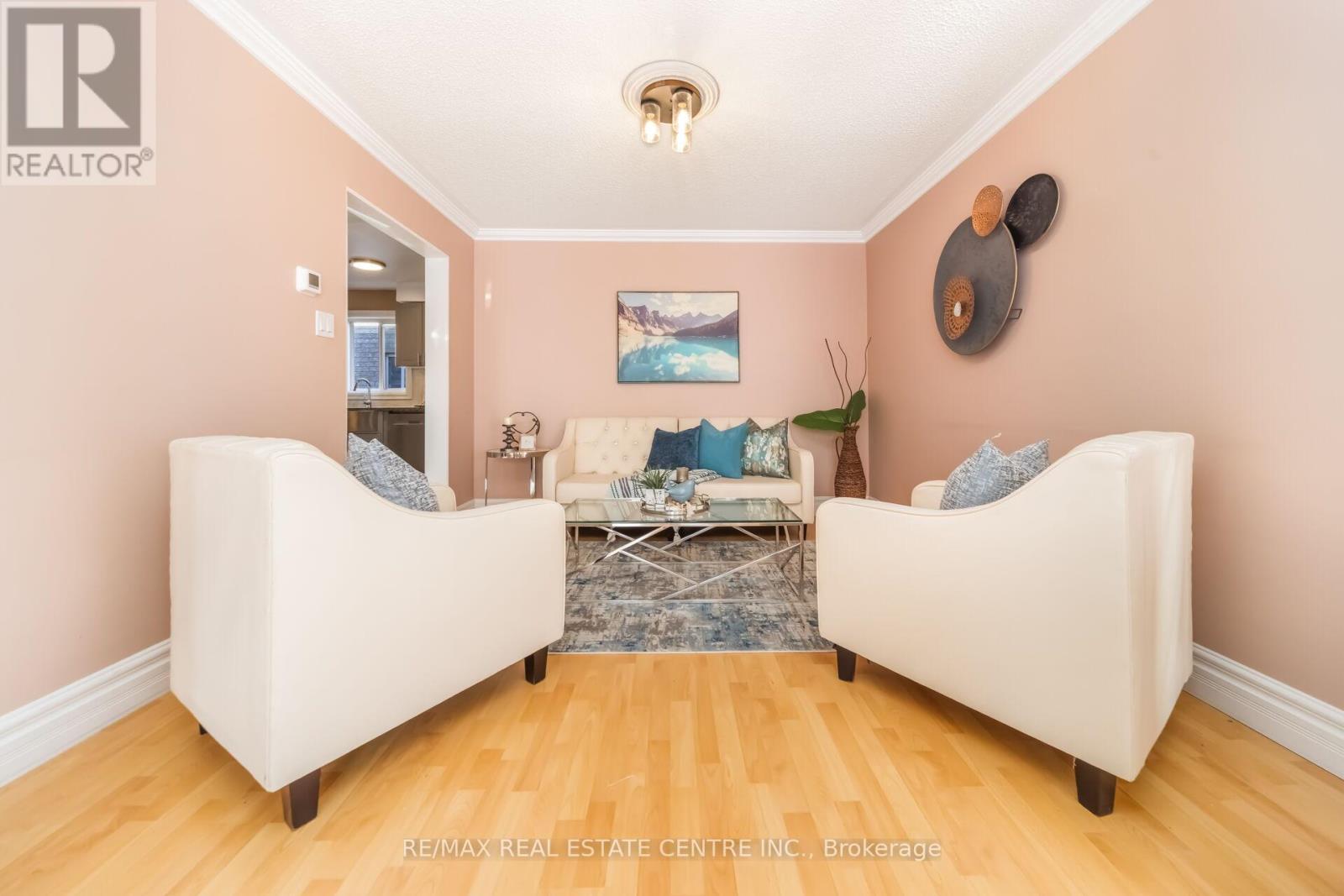 51 Pebblestone Circle, Brampton, Ontario  L6X 4N2 - Photo 12 - W12981898