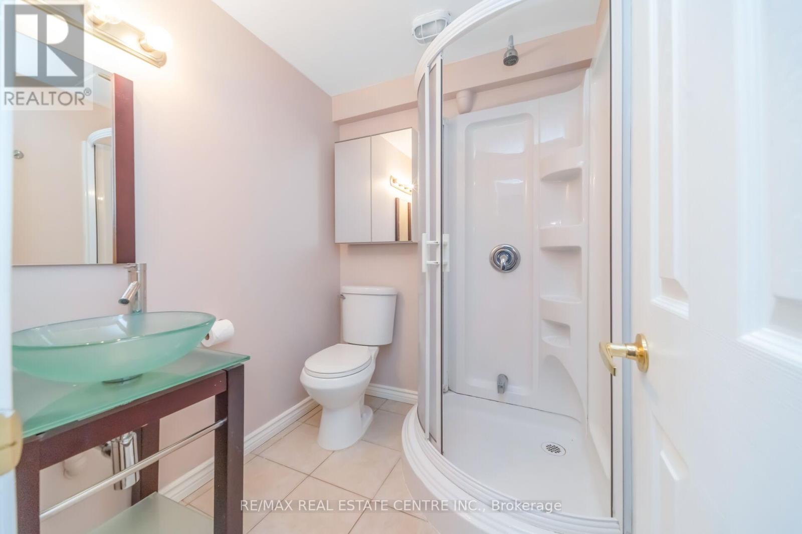 51 Pebblestone Circle, Brampton, Ontario  L6X 4N2 - Photo 45 - W12981898