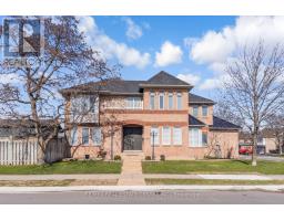 51 PEBBLESTONE CIRCLE, Brampton, Ontario
