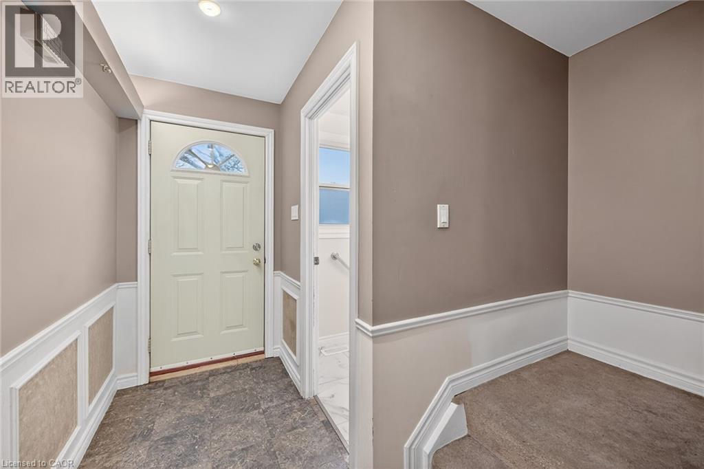 124 Aylmer Crescent, Stoney Creek, Ontario  L8J 1K3 - Photo 5 - 40819571