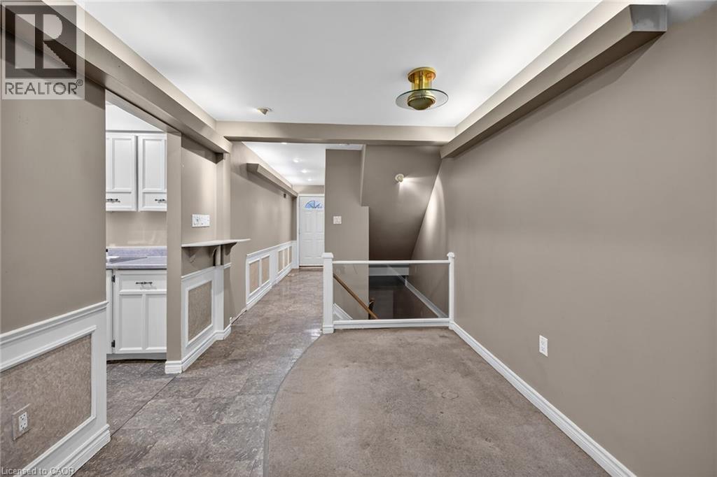 124 Aylmer Crescent, Stoney Creek, Ontario  L8J 1K3 - Photo 8 - 40819571